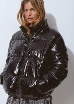 Abrigo acolchado vinilado