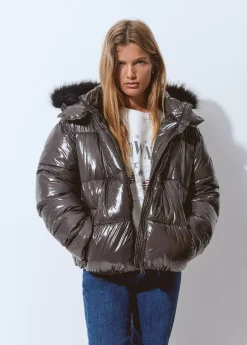 Abrigo acolchado vinilado