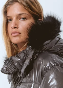 Abrigo acolchado vinilado