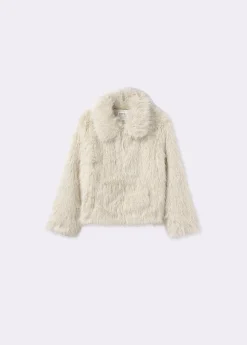 Abrigo corto cuello efecto pelo
