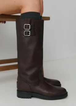 Bota alta piel hebillas