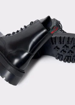 Bota piel acordonada