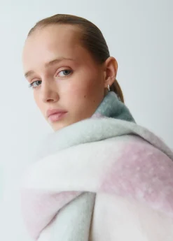 Bufanda gruesa cuadros flecos