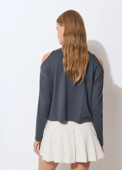 Camiseta cut-out hombro