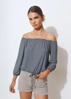 Camiseta escote bardot raya tejida