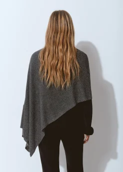 Capa con hilo metalizado