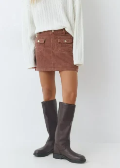 Falda bolsillos pana