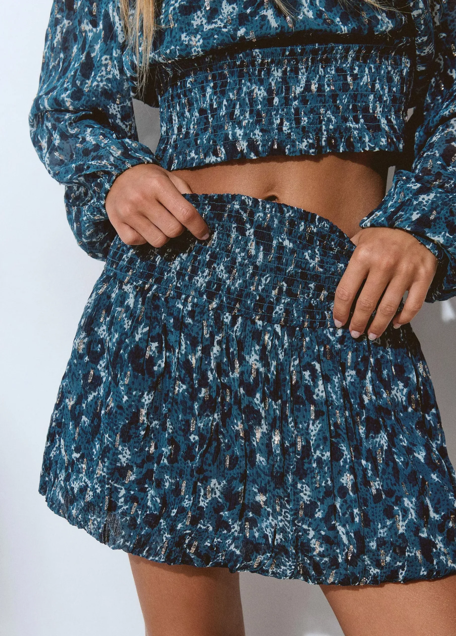 Falda tipo globo estampado brillo