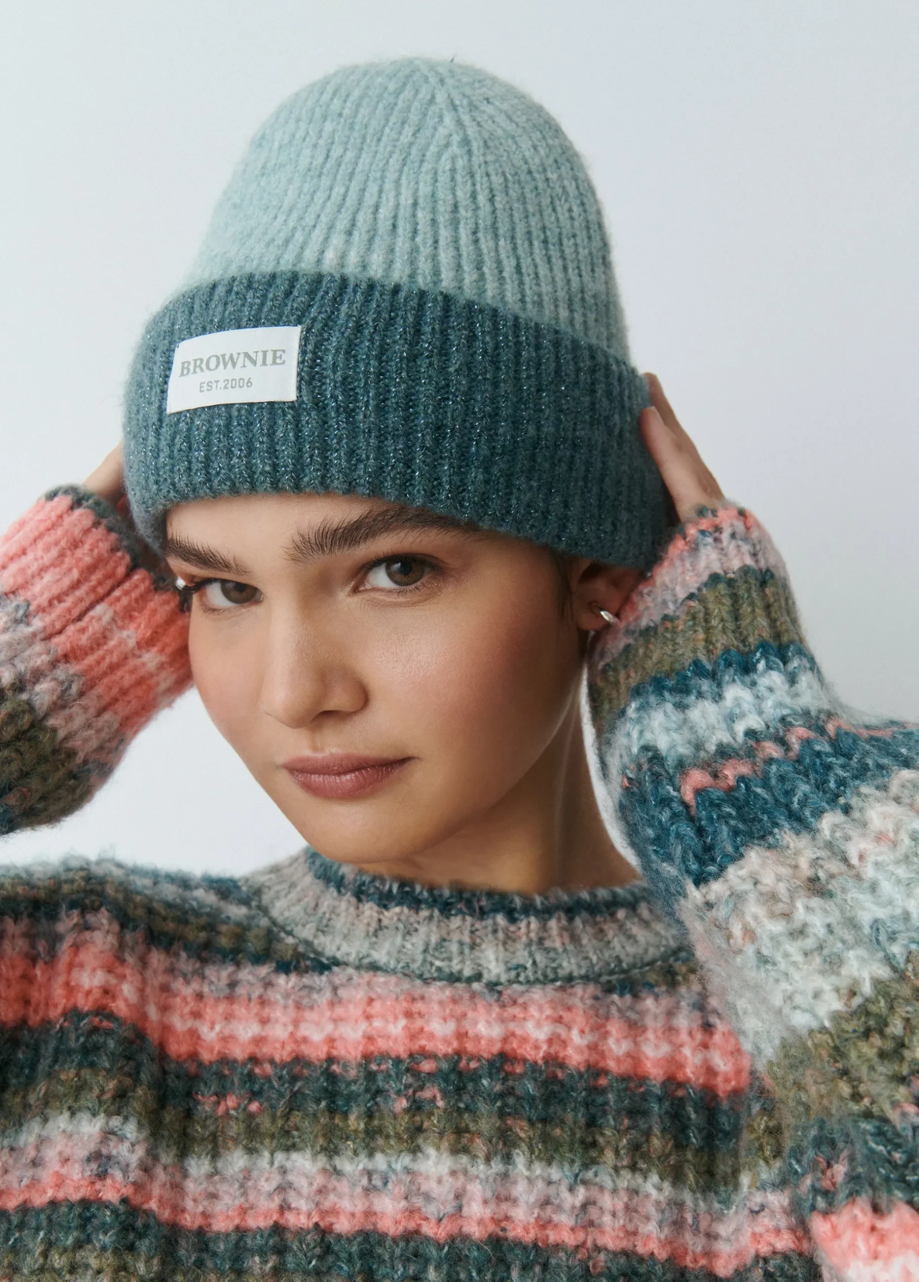 Gorro bicolor canalé lurex