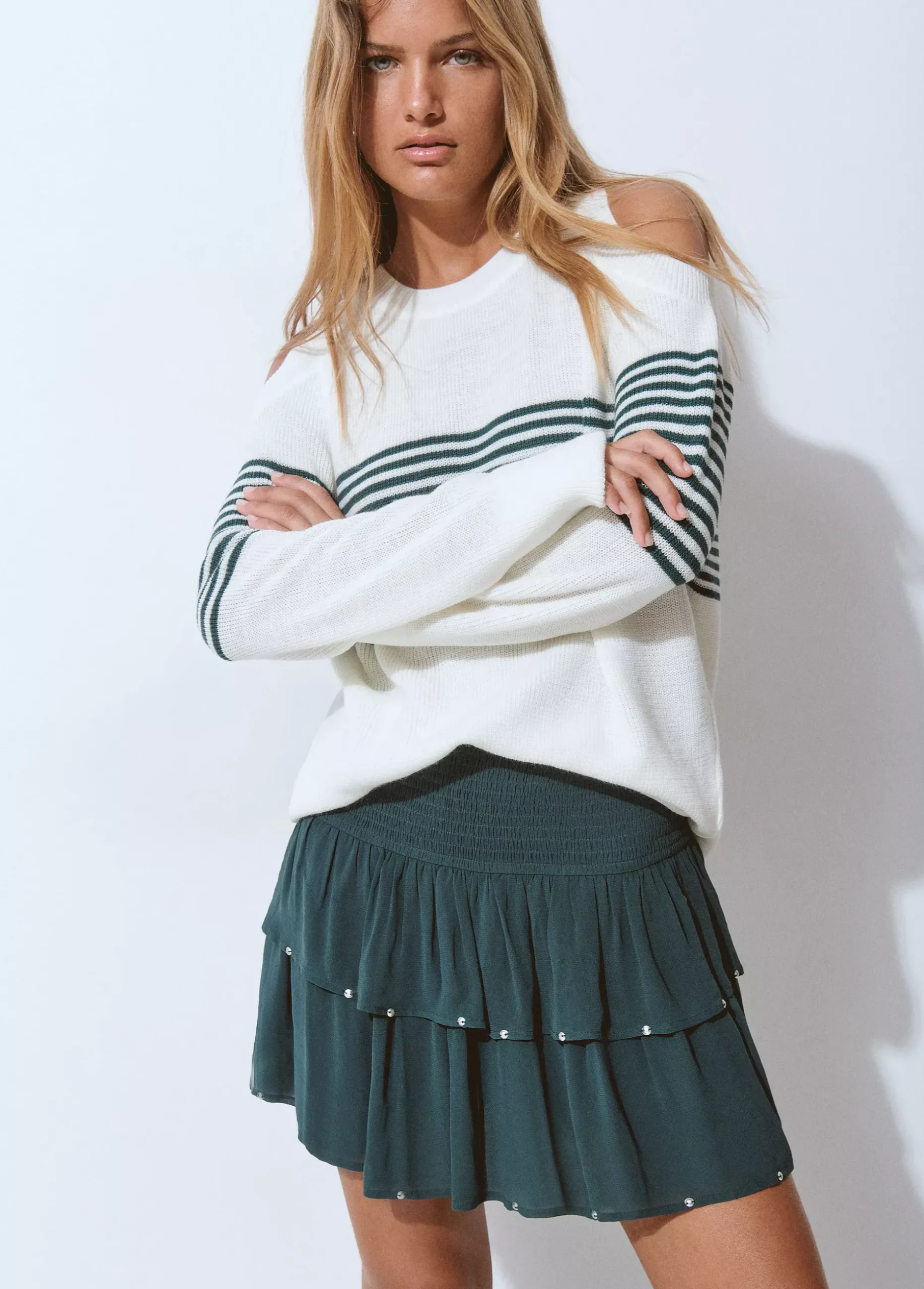 Jersey aperturas hombros rayas