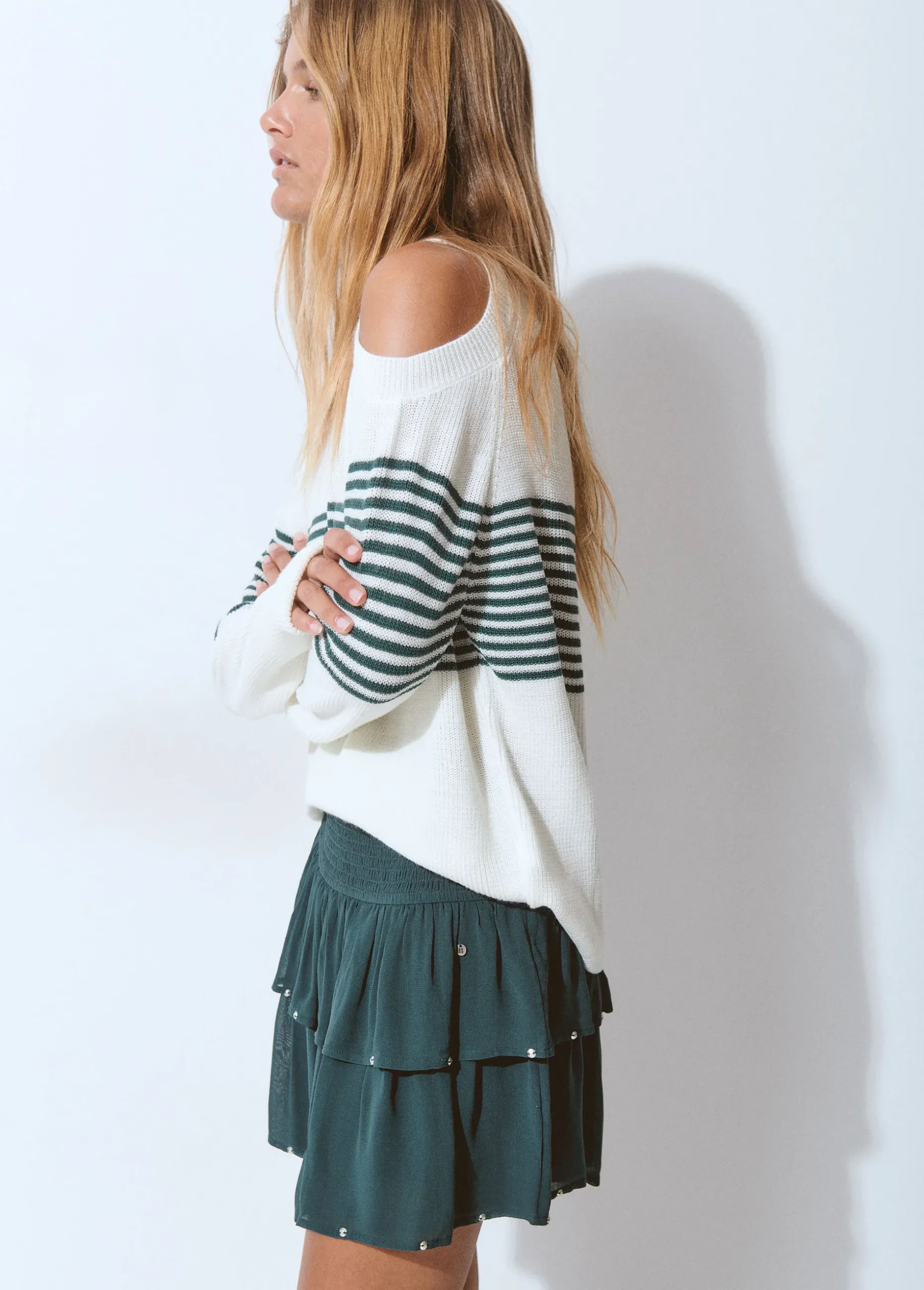 Jersey aperturas hombros rayas