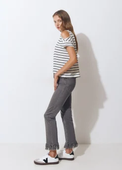 Pantalón bajo desflecado