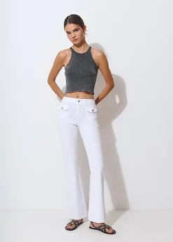 Pantalón campana bolsillos frontales