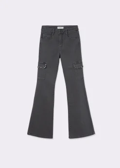 Pantalón campana cargo tachas