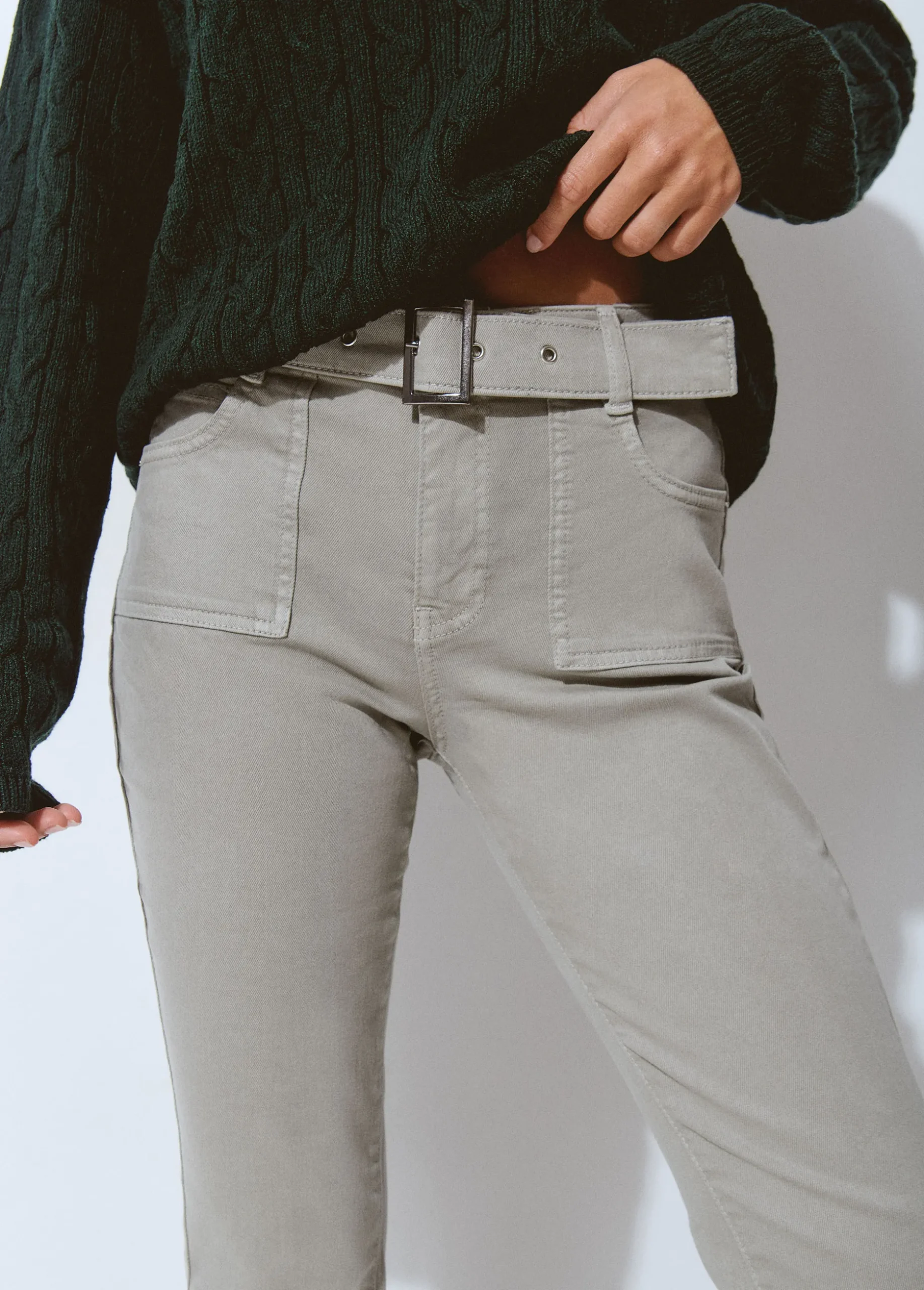 Pantalón campana cinturón