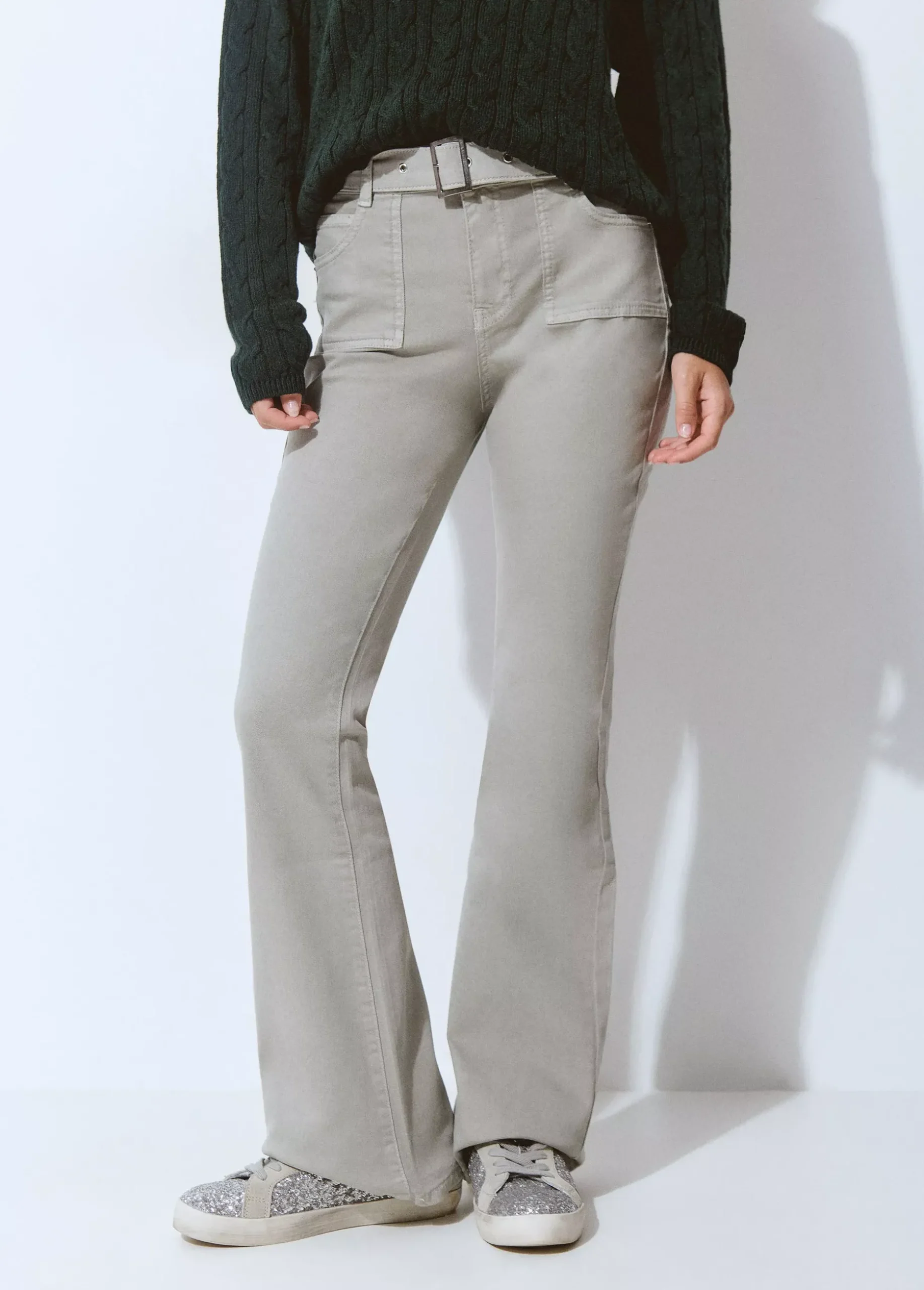 Pantalón campana cinturón