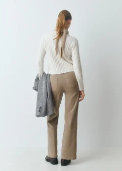 Pantalón culotte con bolsillos frontales