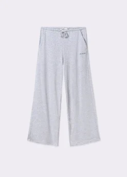 Pantalón felpa bordado