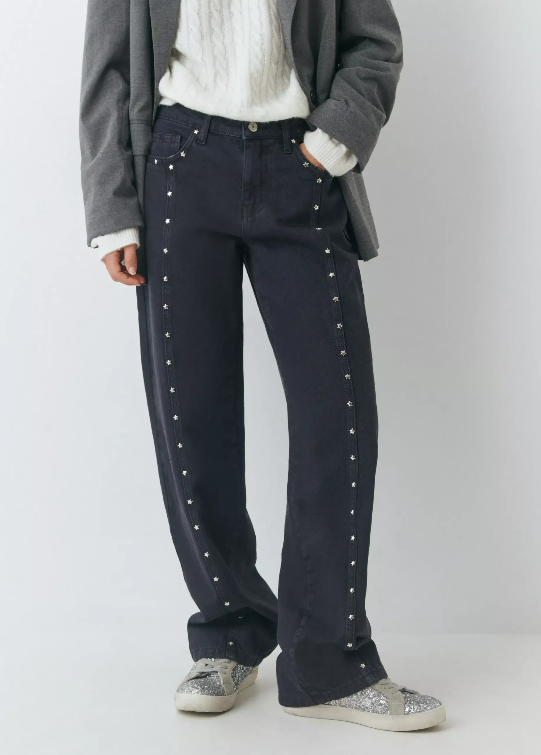 Pantalón tachas estrellas