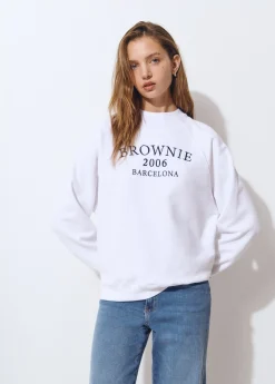 Sudadera bordada manga ranglan