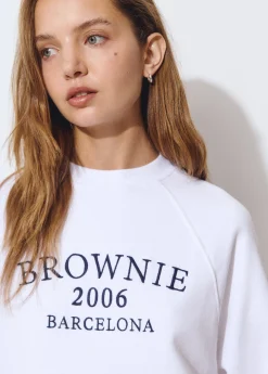 Sudadera bordada manga ranglan