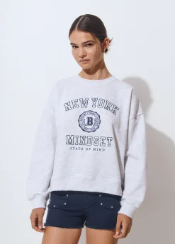 Sudadera gris vigore bordado