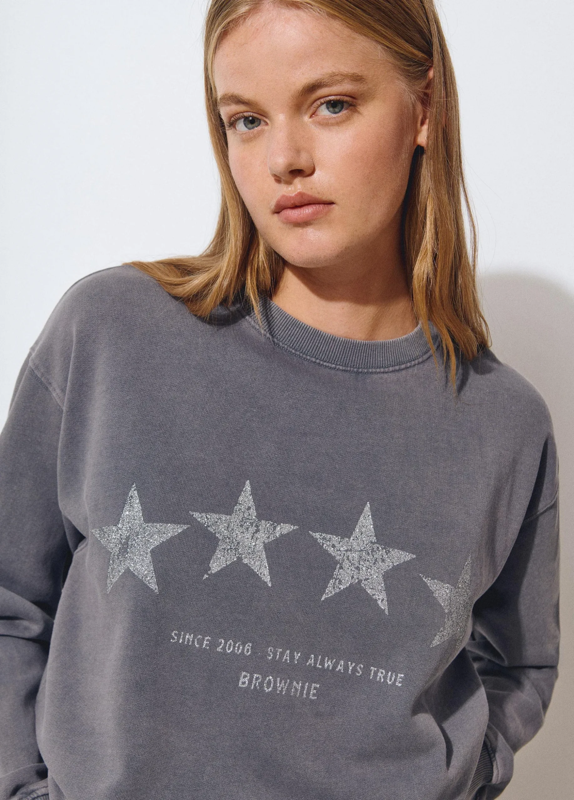 Sudadera print estrellas