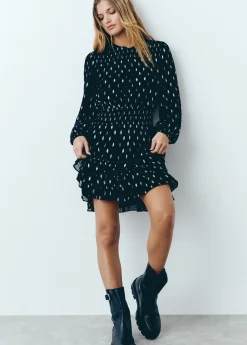 Vestido brillo smock cintura